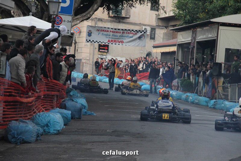 111120 sport2 379_tn.jpg